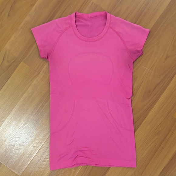 Lululemon top - Picture 1 of 2